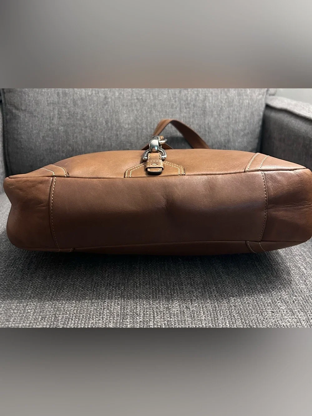 Coach Vintage Hampton tan shoulder bag 8A67